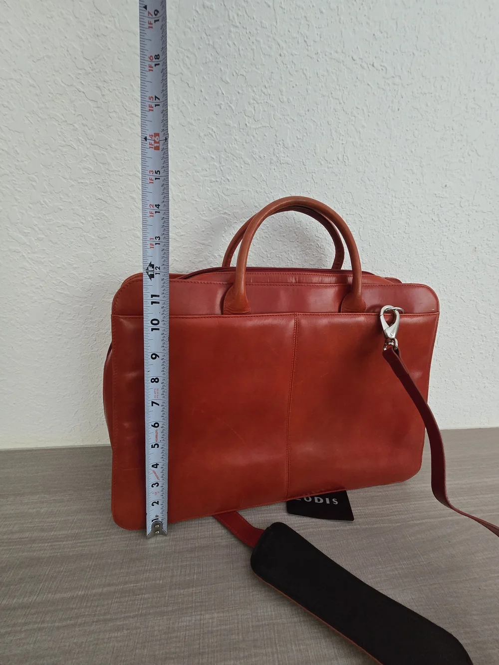 Lodis ​material genuine